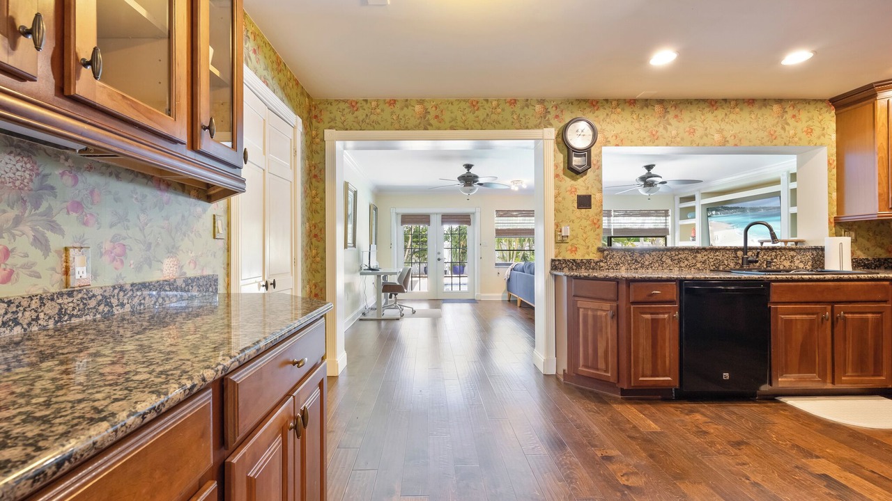 Photo of Others in Cocoa Isles