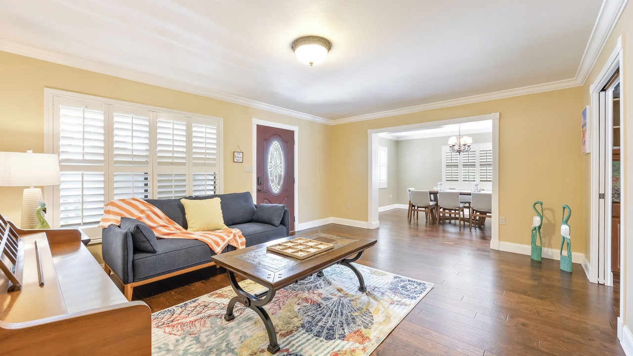 Photo of Livingroom in Cocoa Isles