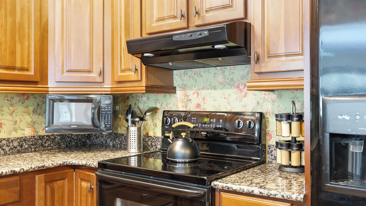 Photo of Kitchen in Cocoa Isles