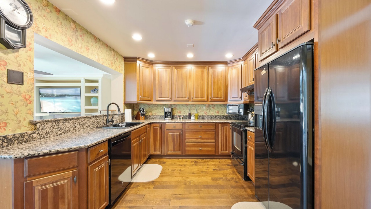 Photo of Kitchen in Cocoa Isles