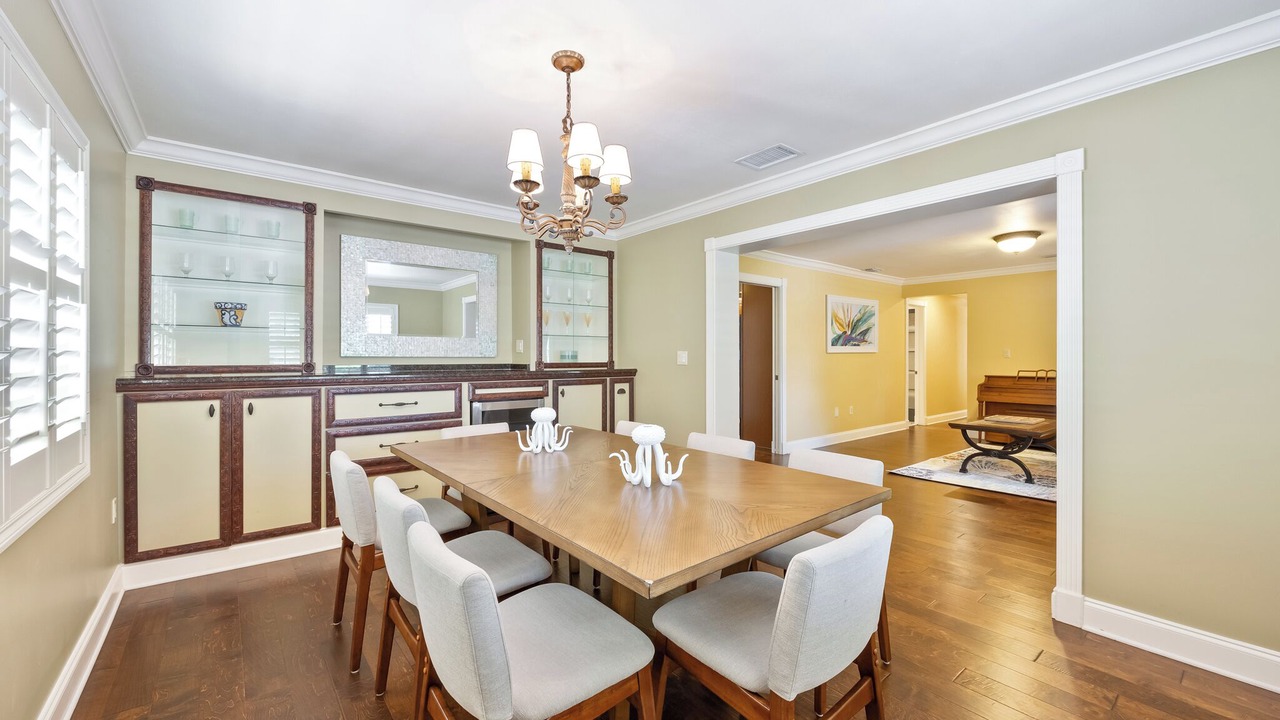 Photo of Others in Cocoa Isles