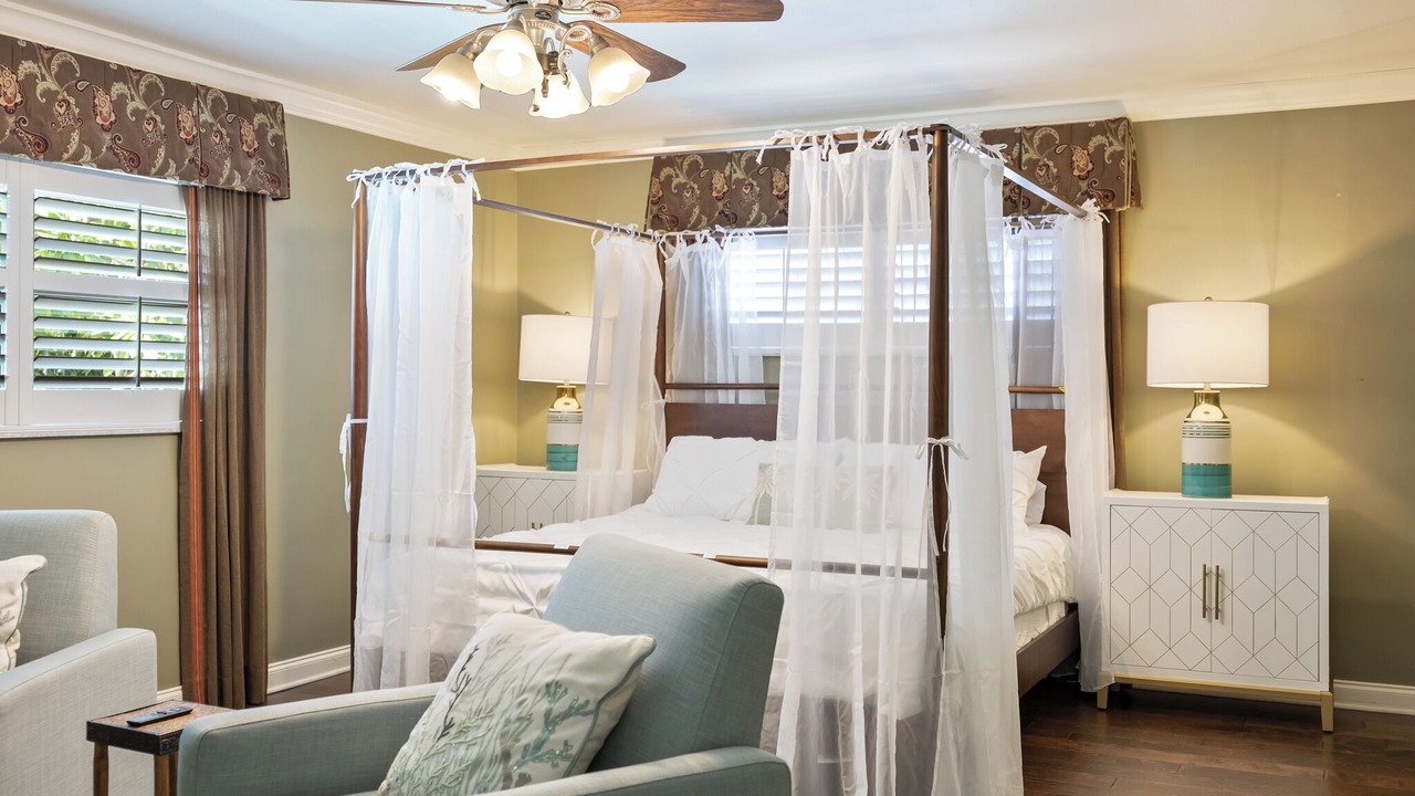 Photo of Bedroom in Cocoa Isles