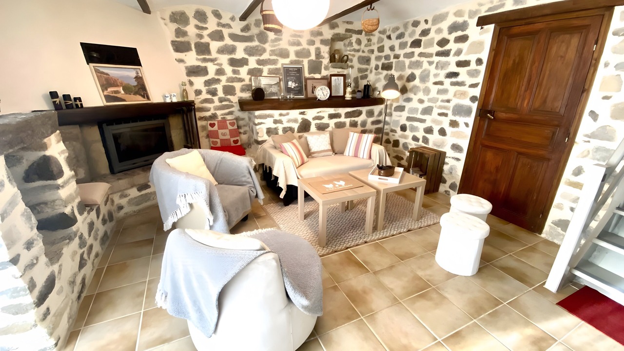 Photo of Livingroom in Saint-Pons