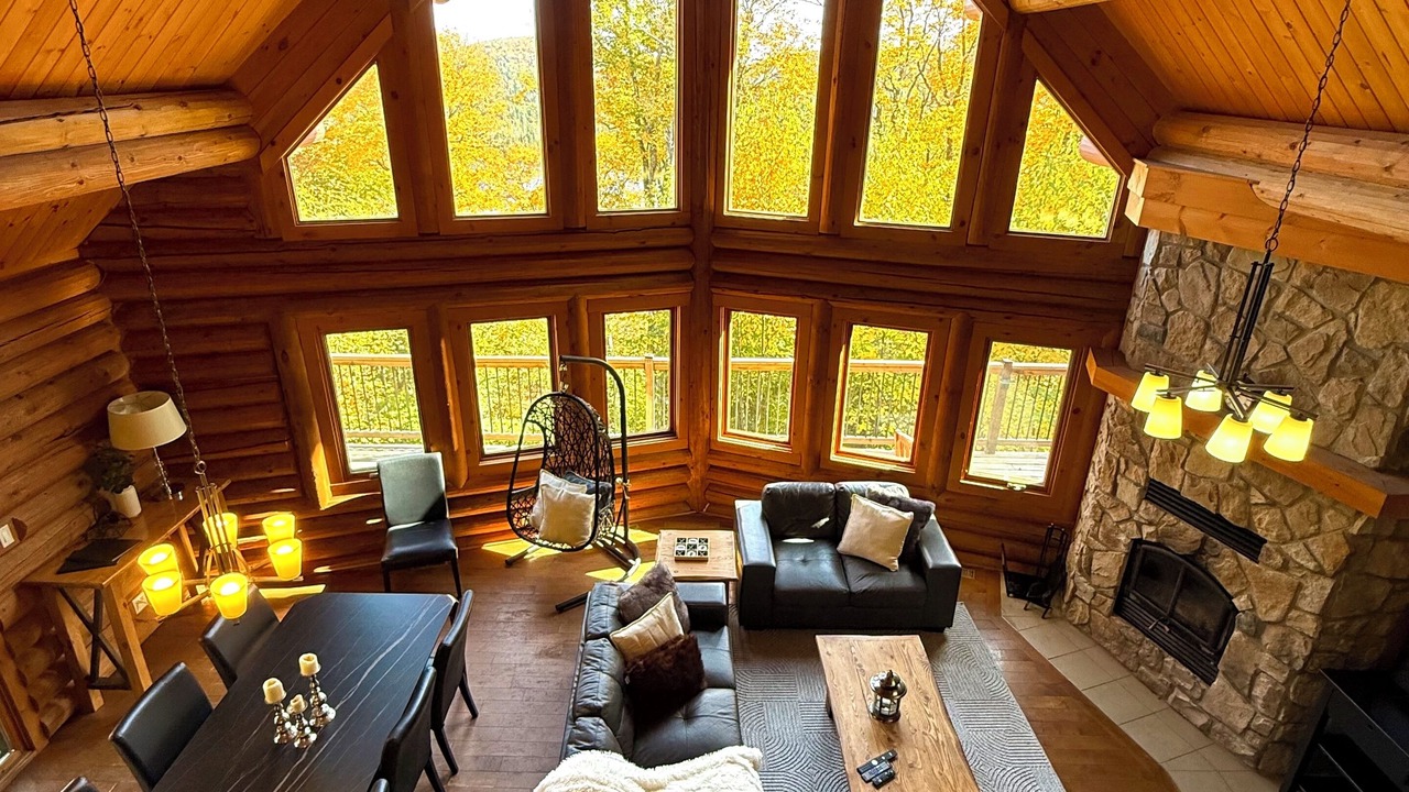 Photo of Livingroom in Saint-Faustin-Lac-Carre
