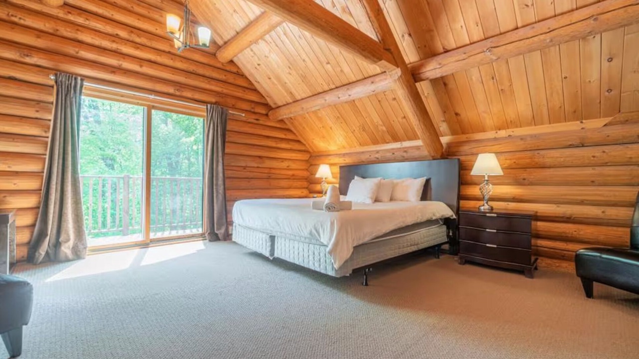 Photo of Bedroom in Saint-Faustin-Lac-Carre