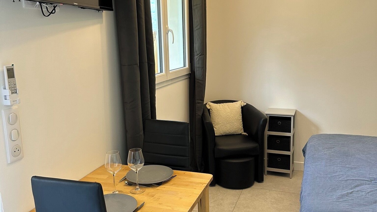 Photo of Bedroom in Saint-Vincent-de-Mercuze