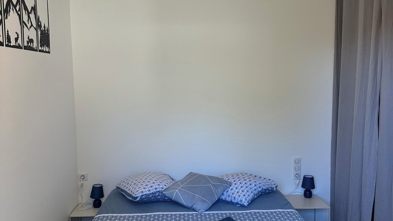 Photo of Bedroom in Saint-Vincent-de-Mercuze