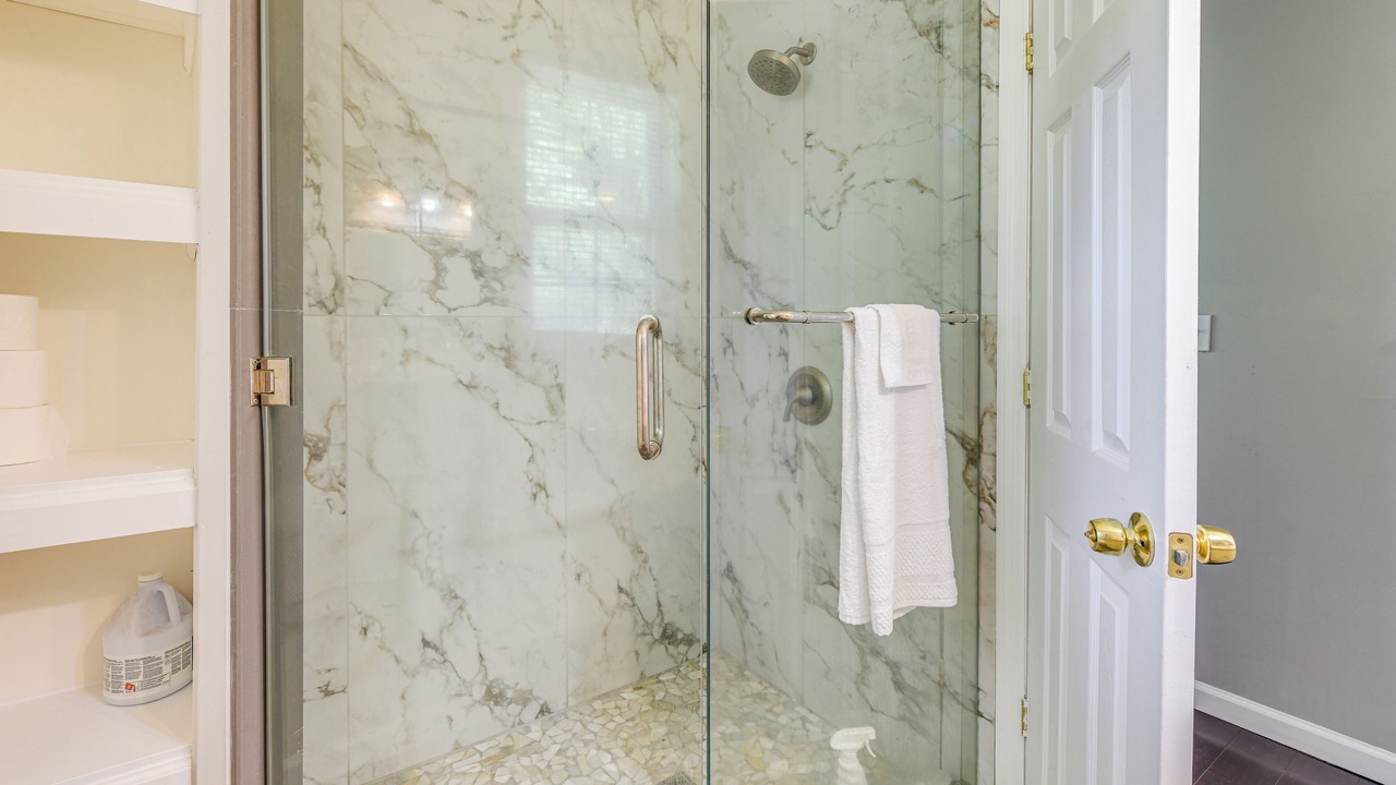Photo of Bathroom in Farmville