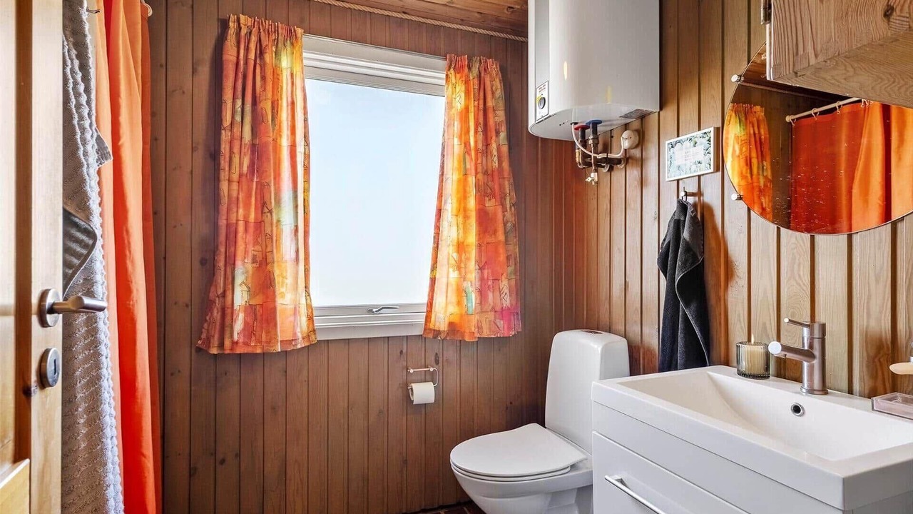 Photo of Bathroom in Haurvig