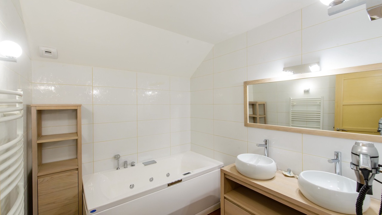 Photo of Bathroom in Fontaine-les-Vervins