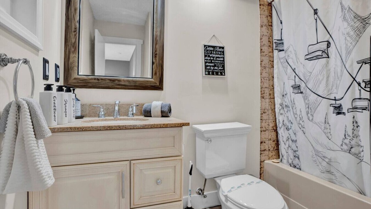 Photo of Bathroom in White Haven