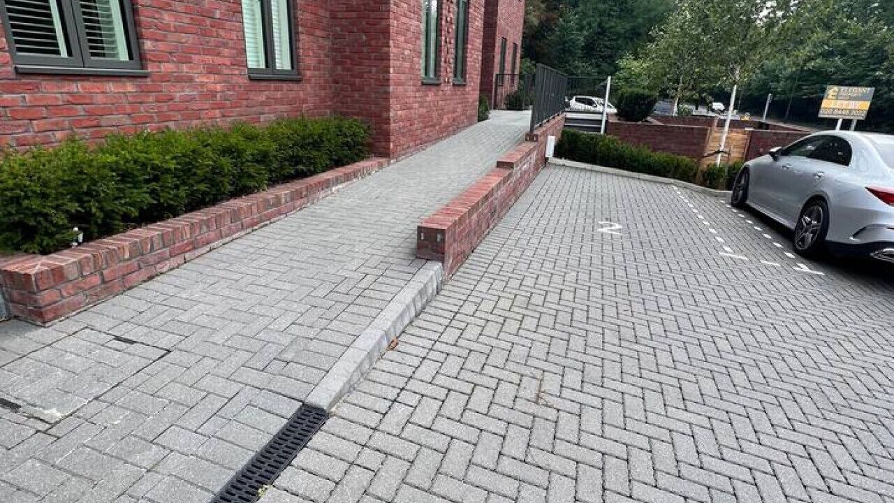 Photo of Outdoor in Whittington