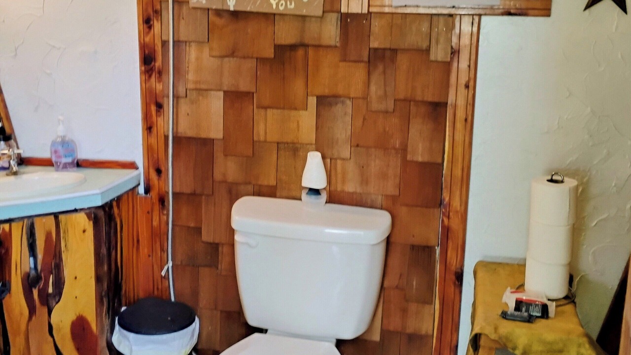 Photo of Bathroom in Frontier