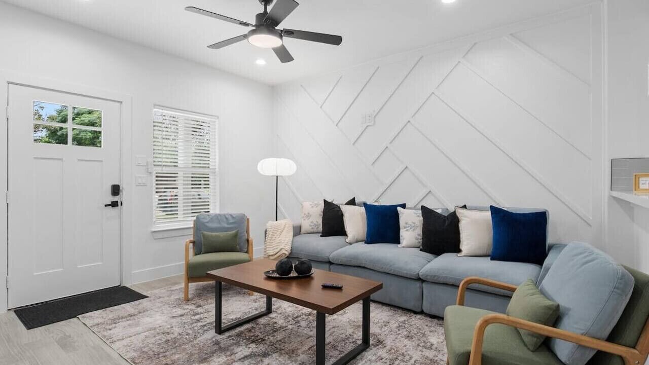 Photo of Livingroom in OST - South Union