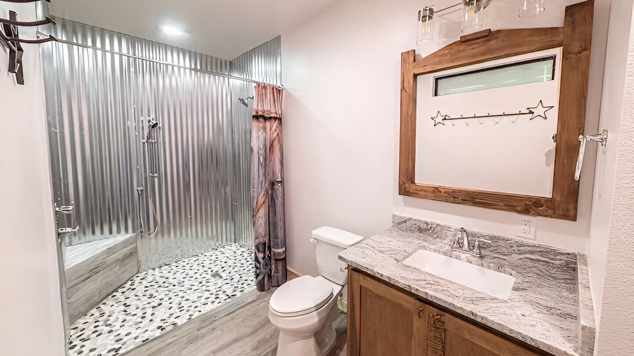 Photo of Bathroom in Valley View