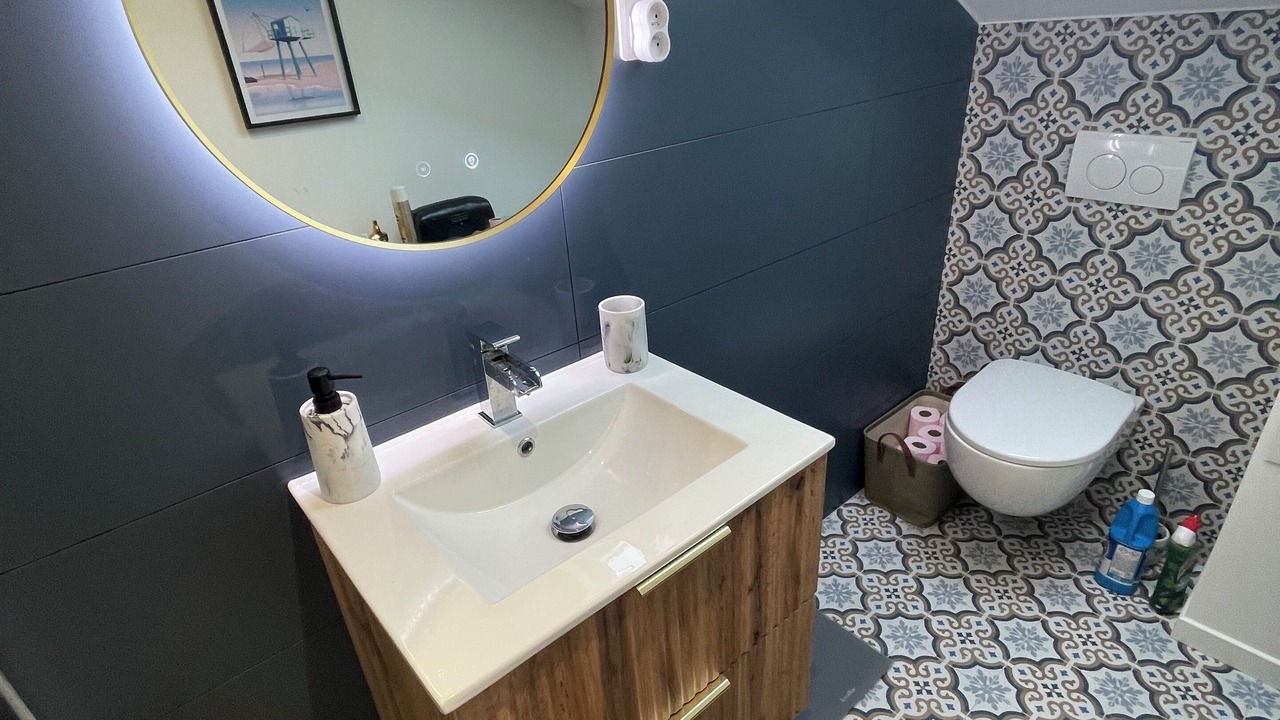 Photo of Bathroom in La Chapelle-de-Brain