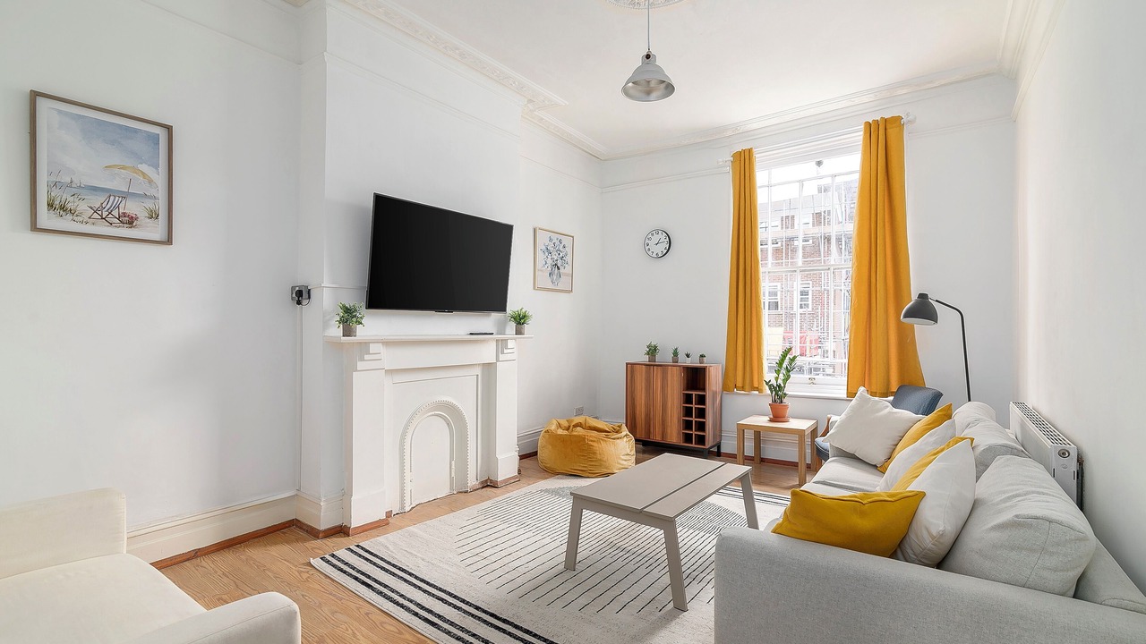 Photo of Livingroom in Brixton