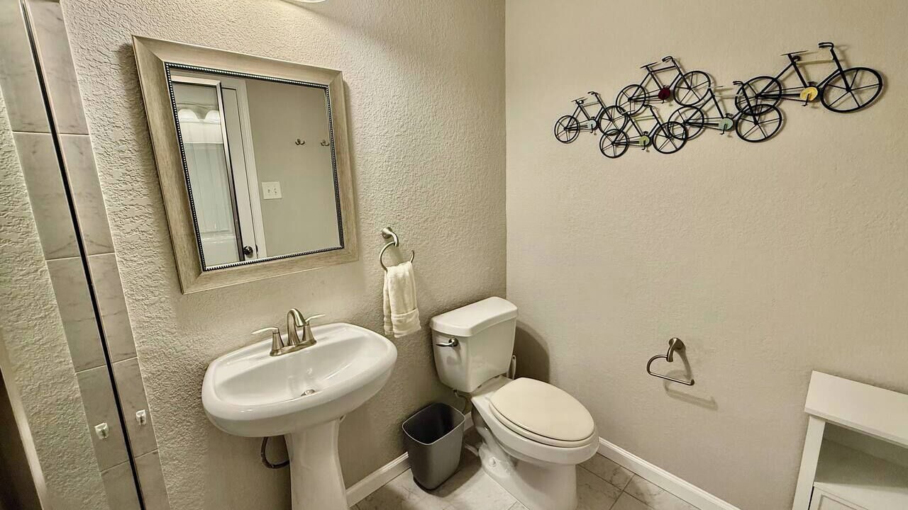 Photo of Bathroom in Spring