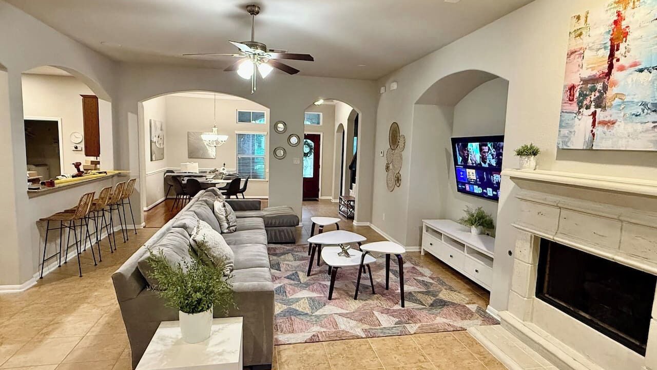Photo of Livingroom in Spring