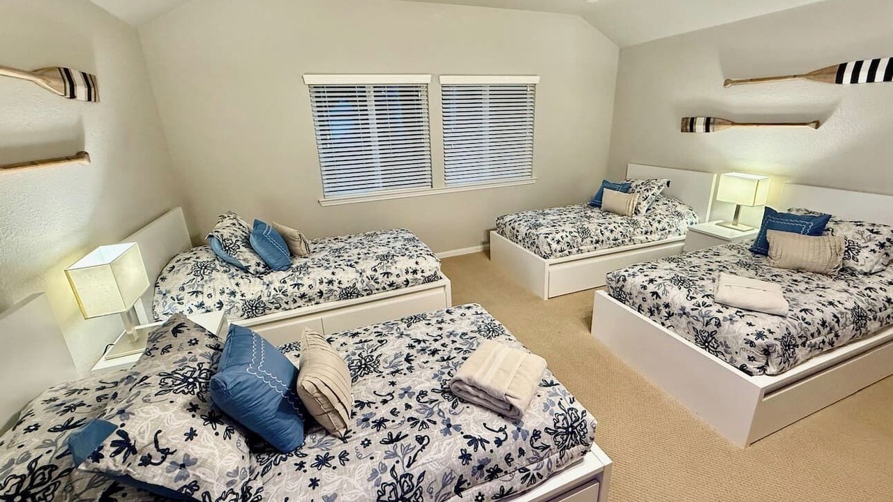 Photo of Bedroom in Spring