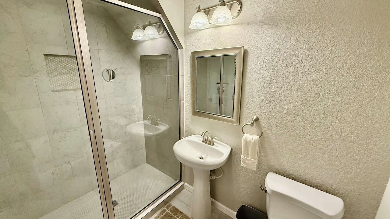 Photo of Bathroom in Spring