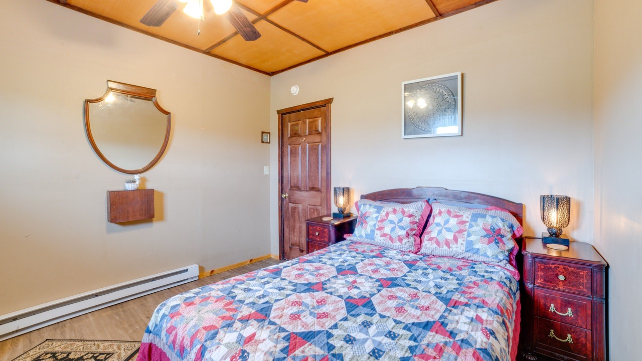 Photo of Bedroom in Hancock