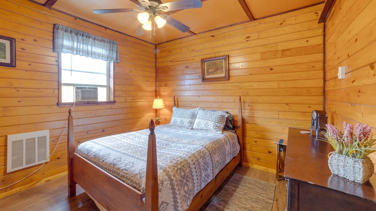 Photo of Bedroom in Hancock