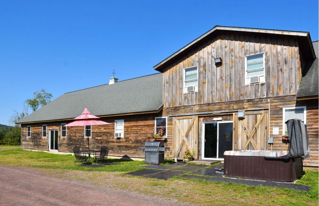 Photo of Outdoor in Hancock