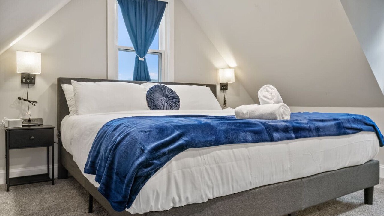 Photo of Bedroom in Shadyside