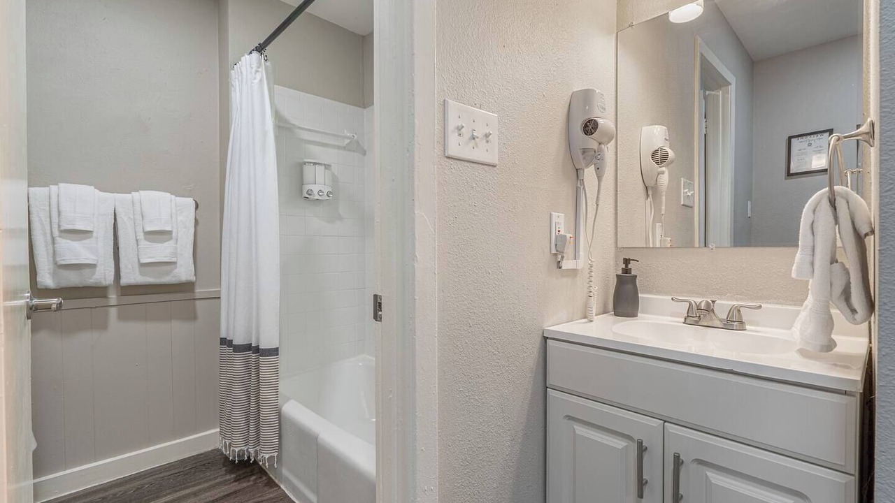 Photo of Bathroom in Allandale