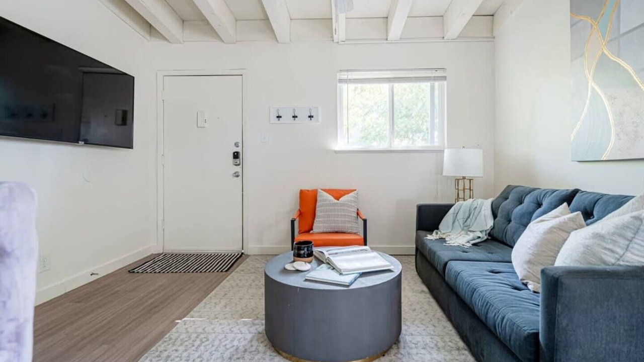 Photo of Livingroom in North University