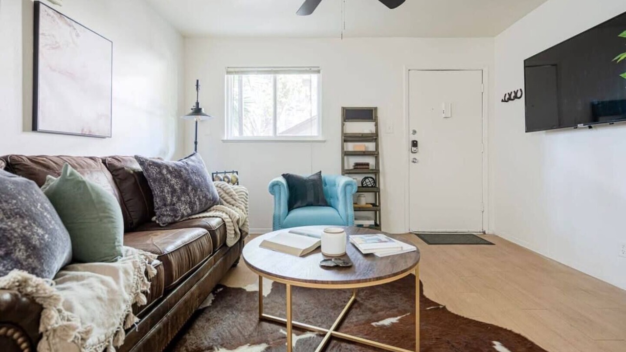 Photo of Livingroom in North University