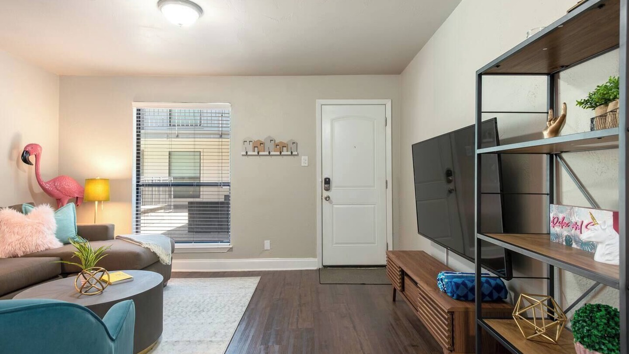 Photo of Livingroom in Oakmont Heights