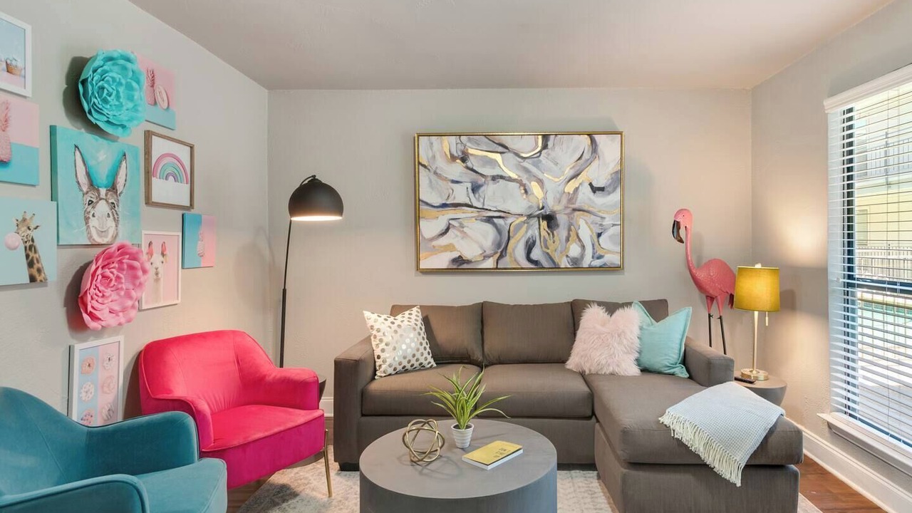 Photo of Livingroom in Oakmont Heights