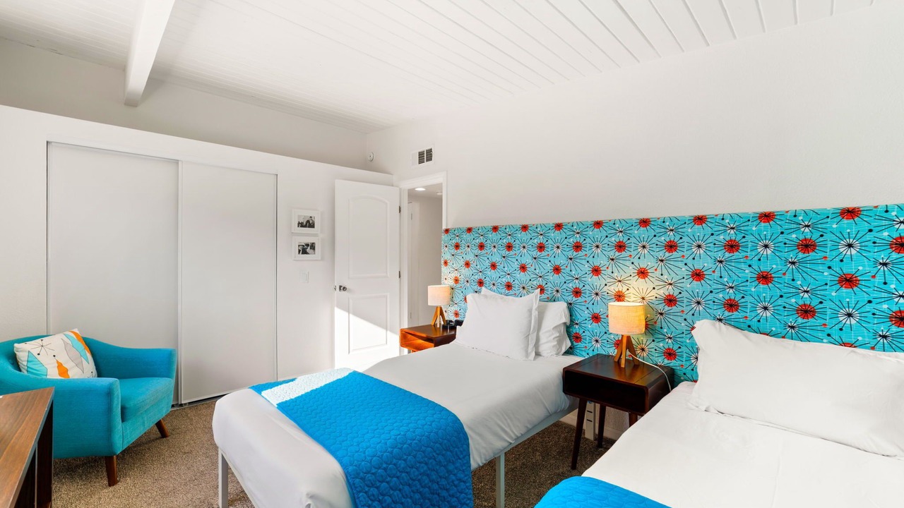 Photo of Bedroom in Racquet Club Estates