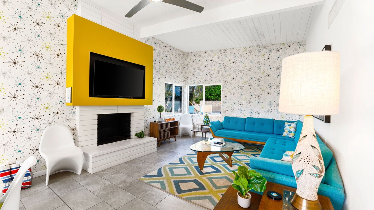 Photo of Livingroom in Racquet Club Estates