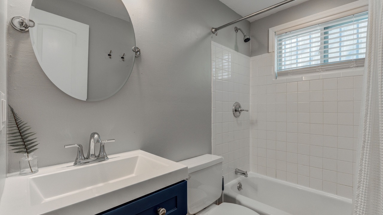 Photo of Bathroom in Rosedale