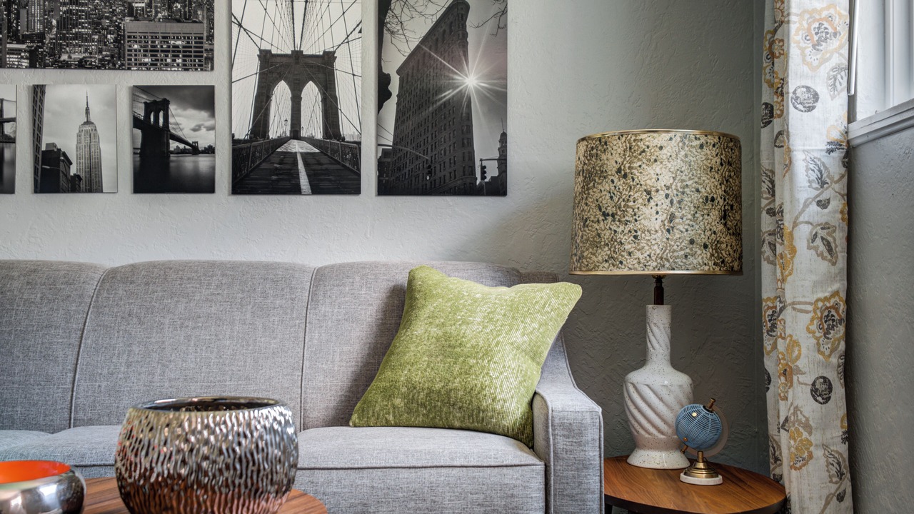 Photo of Livingroom in Rosedale