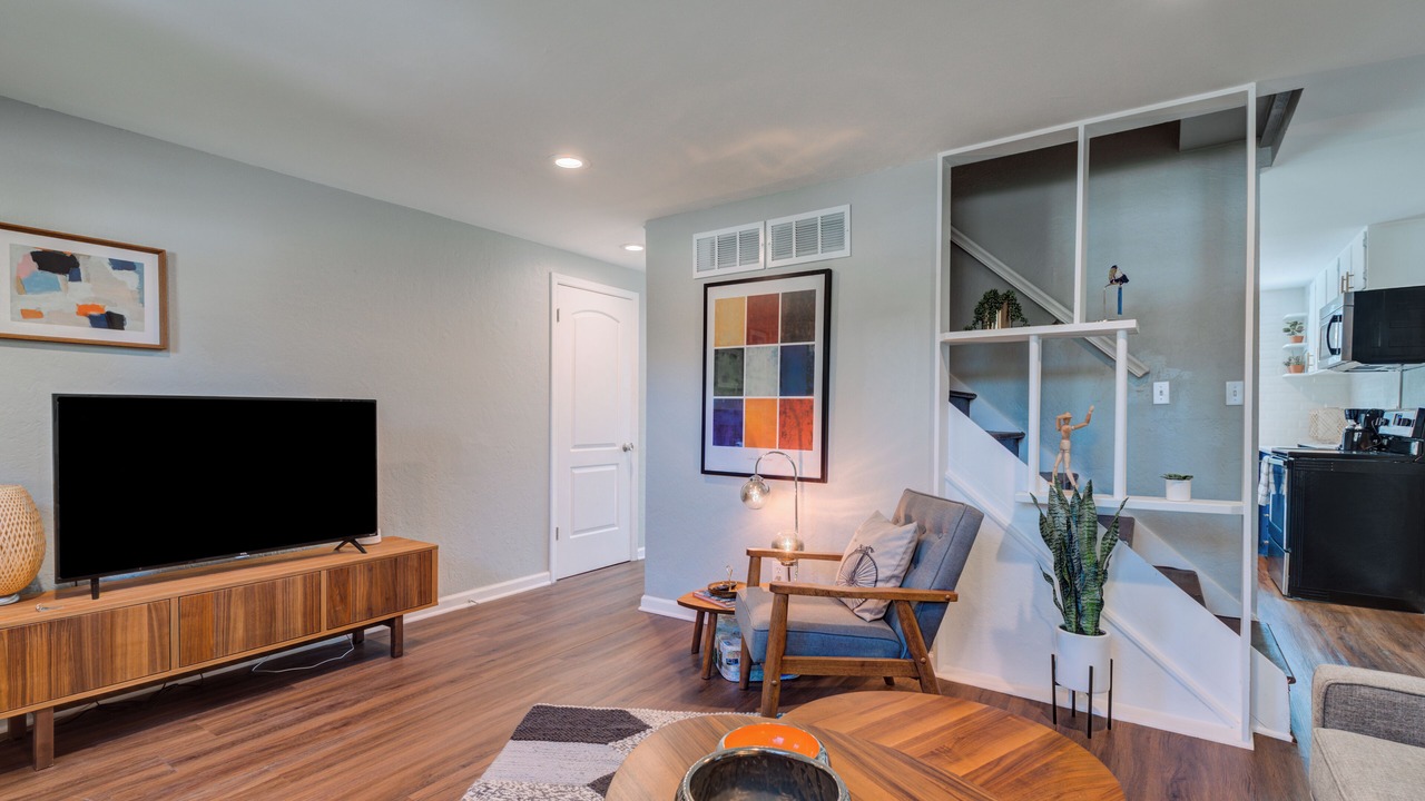 Photo of Livingroom in Rosedale