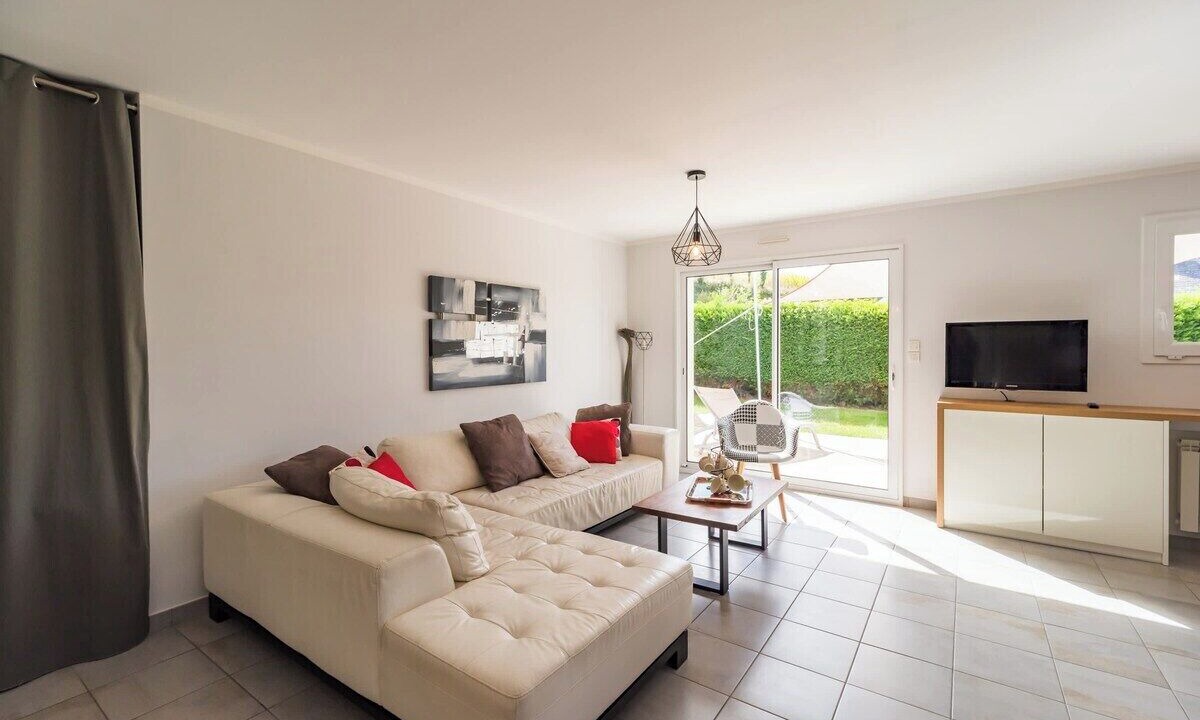 Photo of Livingroom in Etables-sur-Mer