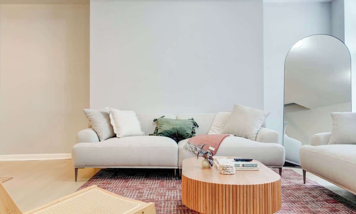Photo of Livingroom in Center City East