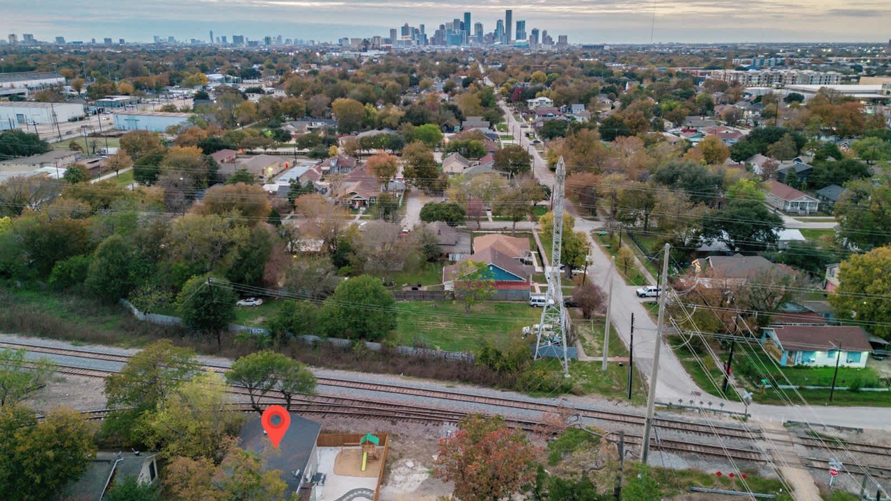 Photo of Outdoor in Greater East End