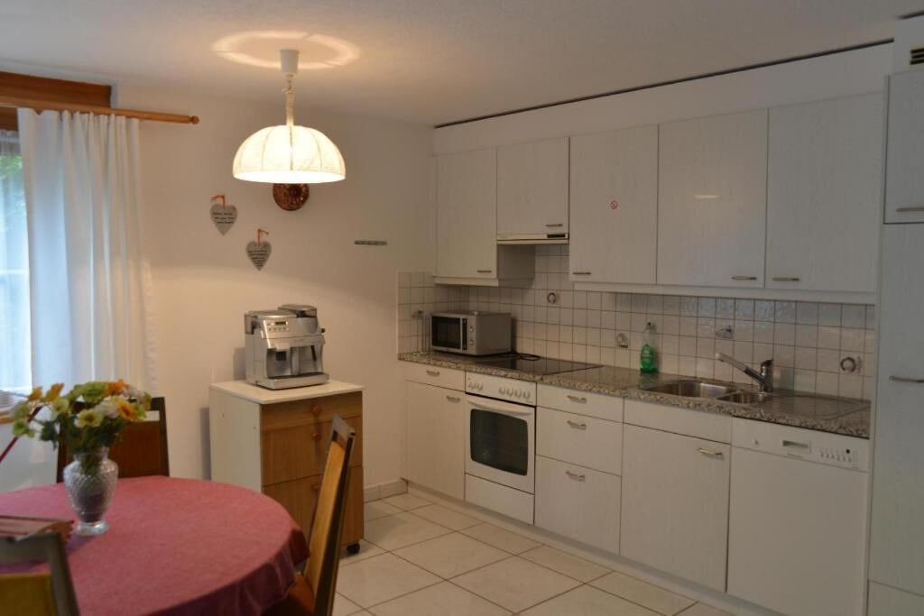 Photo of Kitchen in Glarus Sued