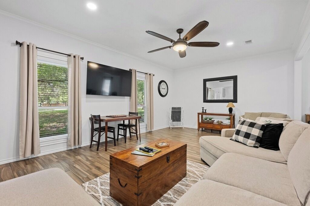 Photo of Livingroom in Shady Hollow