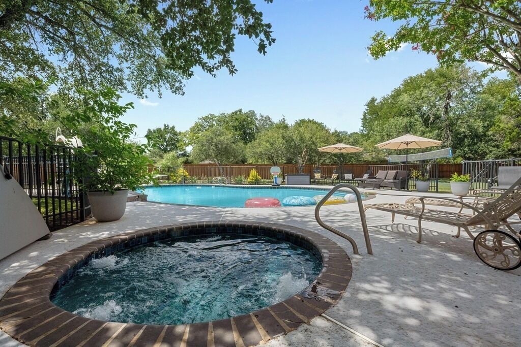 Photo of Outdoor in Shady Hollow