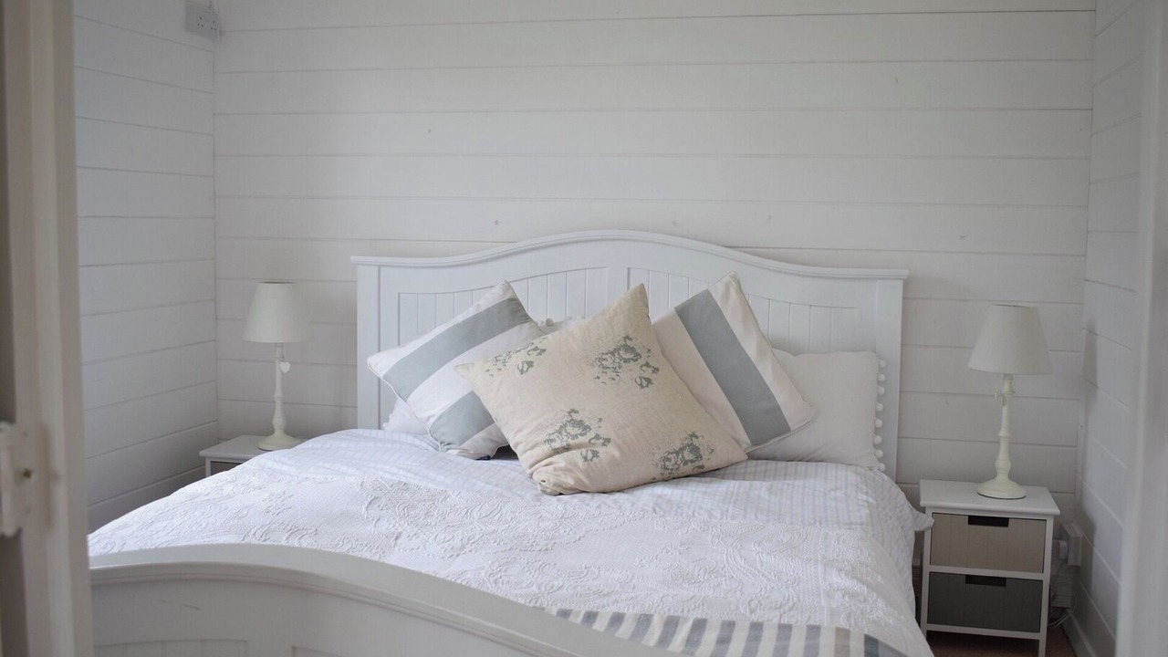 Photo of Bedroom in Monk Soham