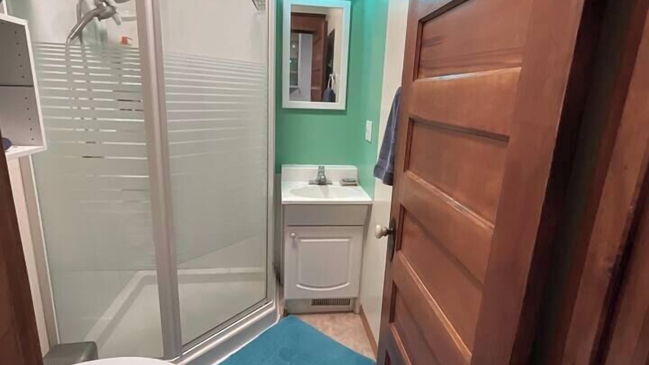 Photo of Bathroom in Midway
