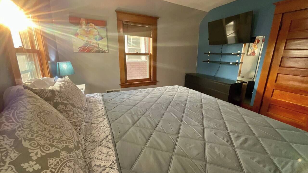 Photo of Bedroom in Midway