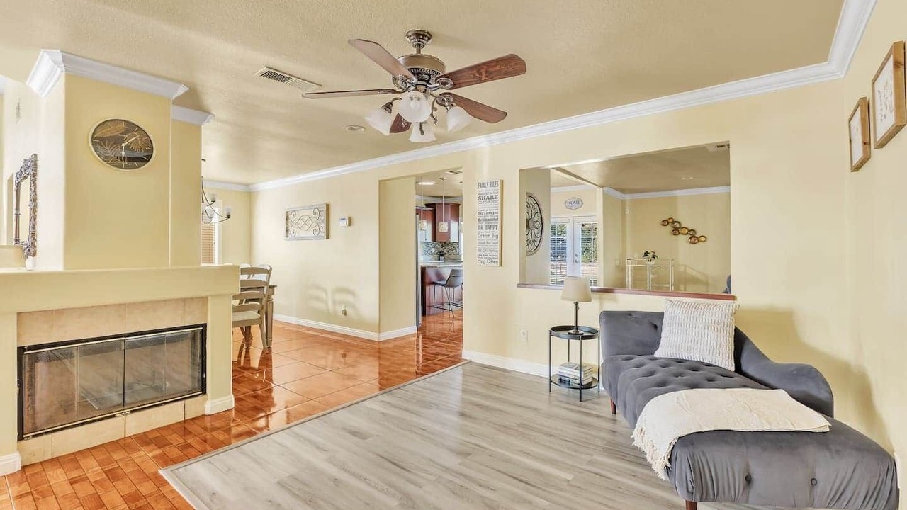 Photo of Livingroom in Loma Linda