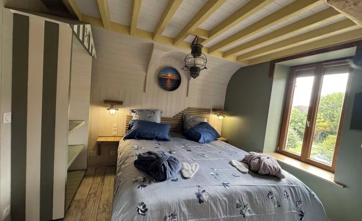 Photo of Bedroom in Ouistreham
